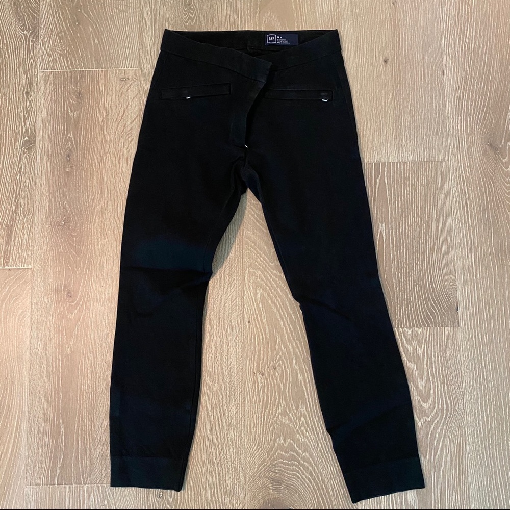 GAP Black Bi-Stretch Skinny Pant - Sz 2